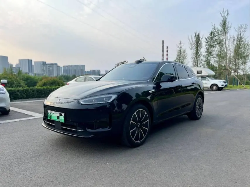 Open image lightbox: AITO 2023 AITO M5 EV rear drive standard version automatic gear