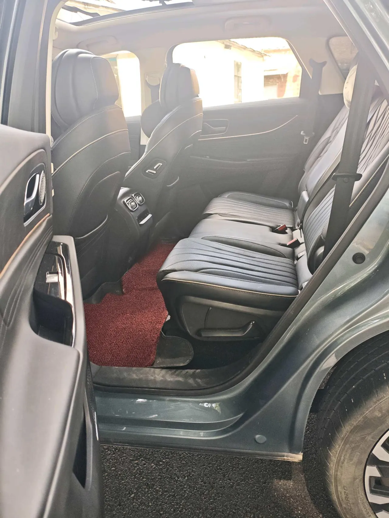Chery 2023 Ruihu 9 2.0T 400T Two-Drive Deluxe Edition 7-seat Automatic Gear 5