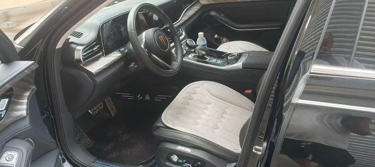 HongQi 2020 H9 48V 2.0T Zhilian Flag Edition Automatic Gear 4