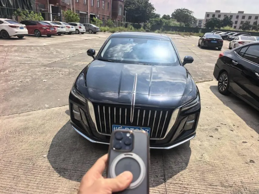 HongQi 2025 H5 1.5T Flag Rhyme 500000 Commemorative Automatic Gear 2
