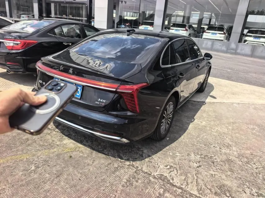 HongQi 2025 H5 1.5T Flag Rhyme 500000 Commemorative Automatic Gear 8