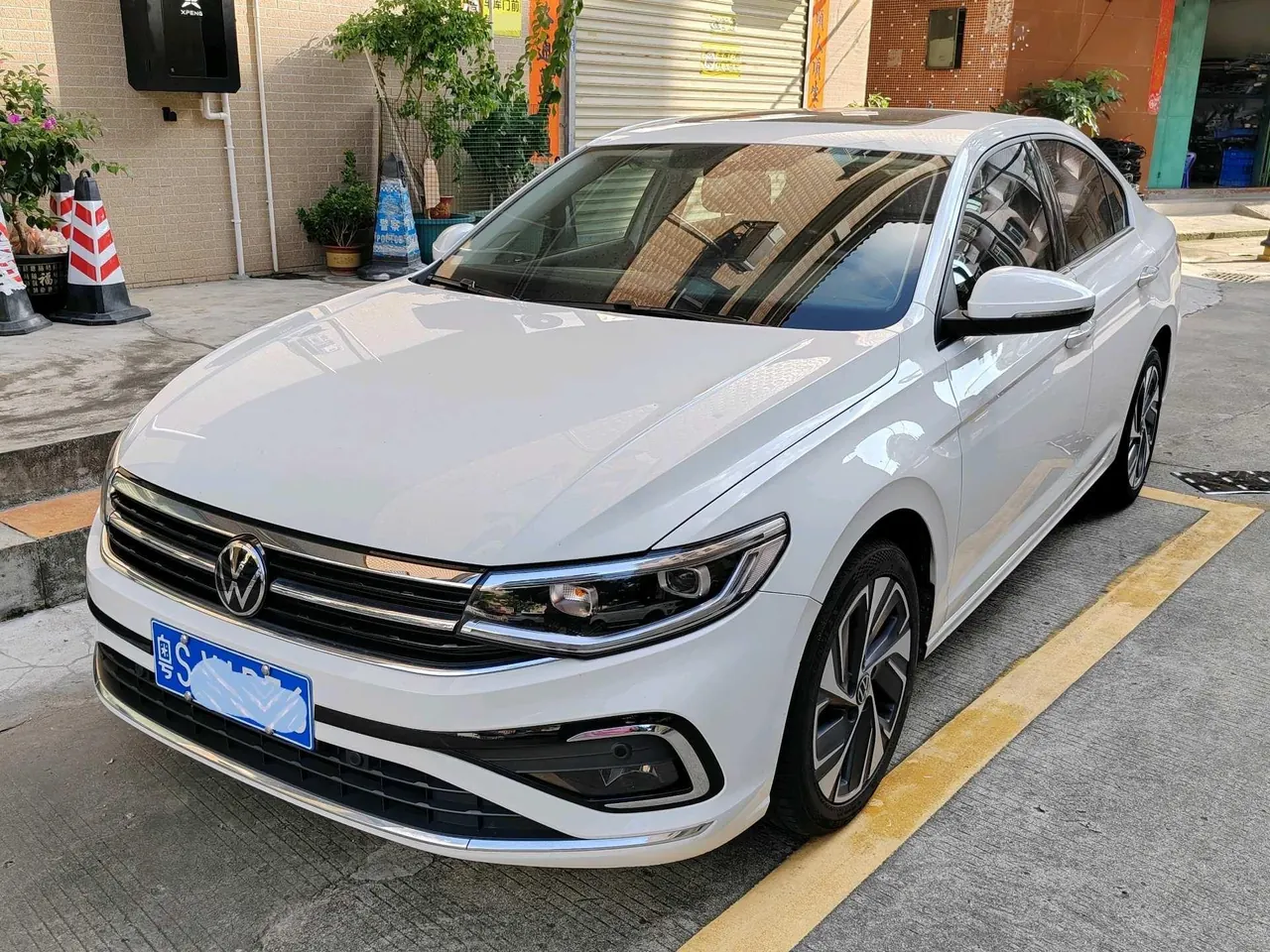 Open image lightbox: Volkswagen 2023 Bora 1.2TSI 200TSI Zhixing PRO Edition Automatic Gear