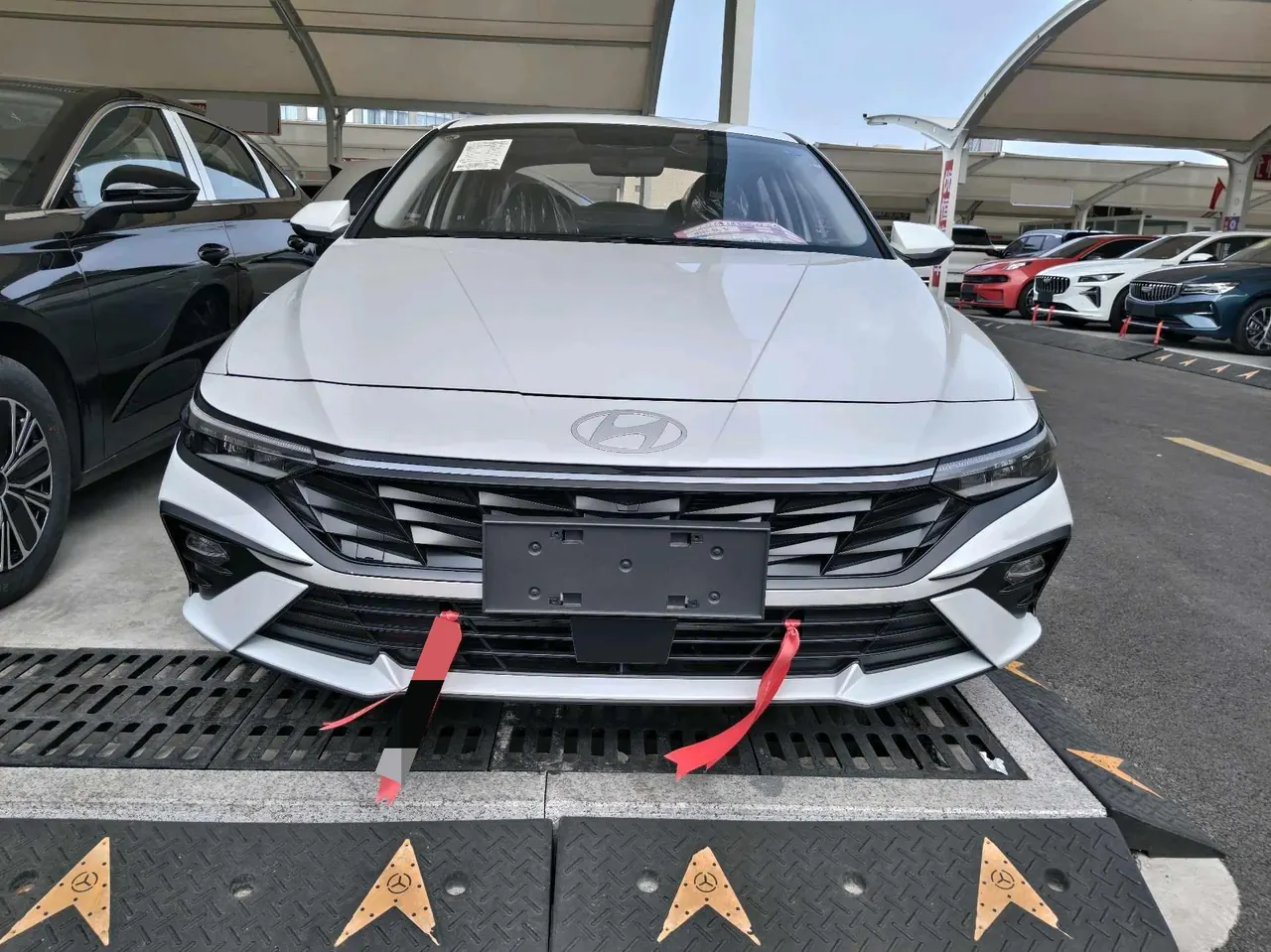 Hyundai 2026 Elantra -3-compartment 1.5 Stepless GLS Leading Edition Automatic Gear 2