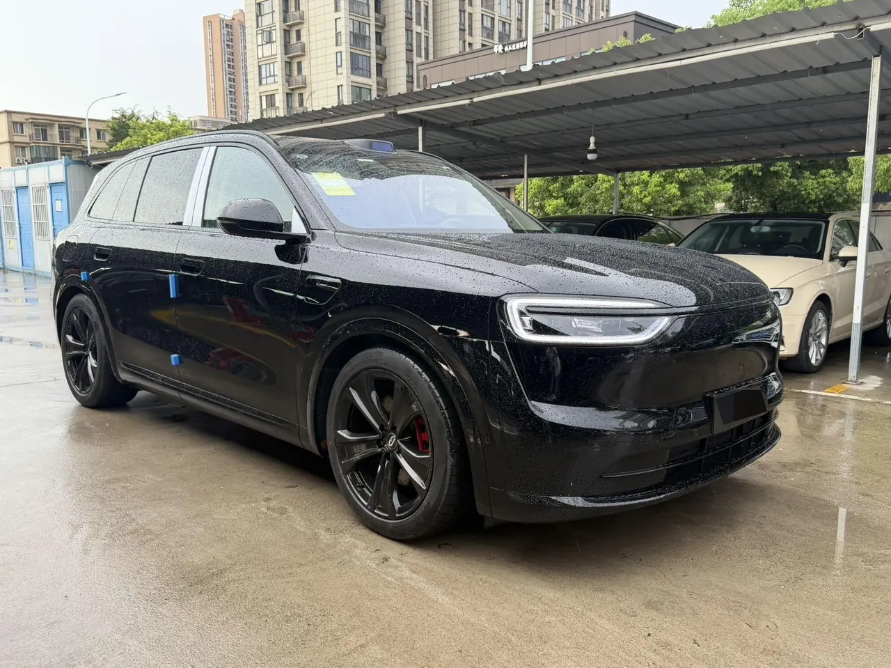 AITO 2026 AITO M7 extended range Ultra 4-wheel drive version 6 seats (192-line laser Radar) automatic gear 3