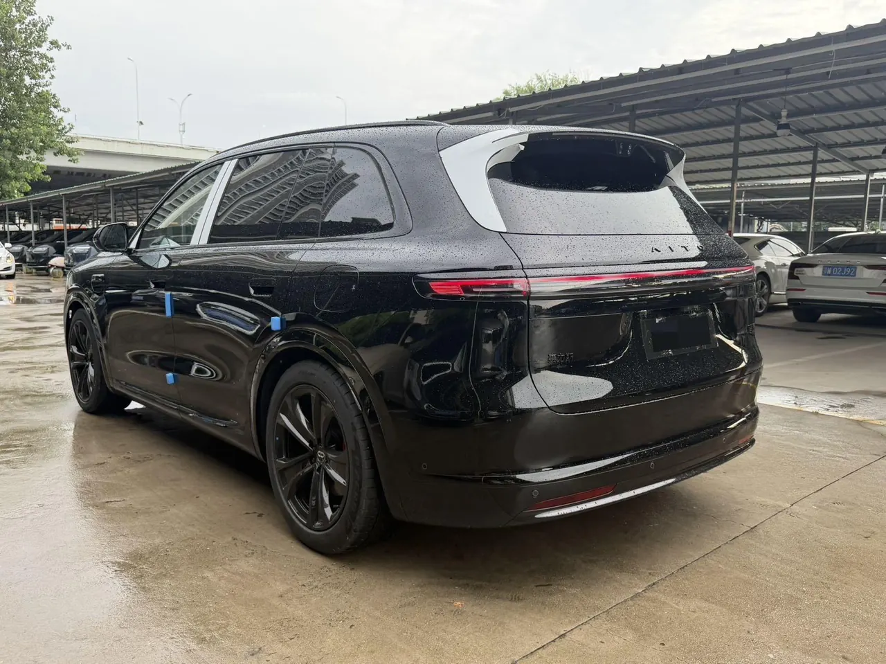 AITO 2026 AITO M7 extended range Ultra 4-wheel drive version 6 seats (192-line laser Radar) automatic gear 7