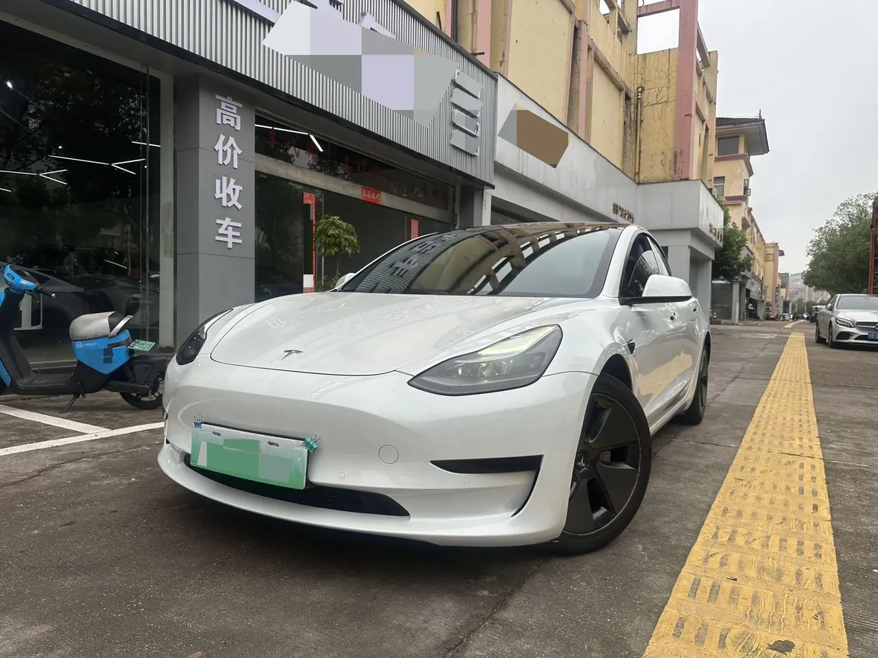 Tesla 2020 Model 3 Standard Endurance Rear Drive Upgraded Automatic Gear - View 1