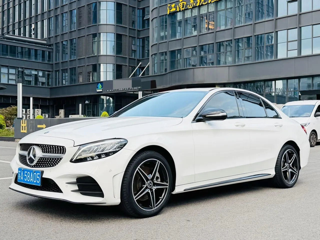 Mercedes Benz Class C 2020 C 260 48V 1.5T Sports Edition (Modified) Automatic Gear - View 1