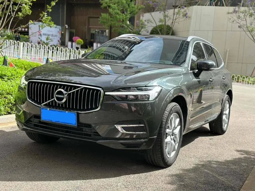 Volvo 2020 XC60 2.0T T5 4-wheel drive Zhiyuan Deluxe Edition Automatic Gear - View 1