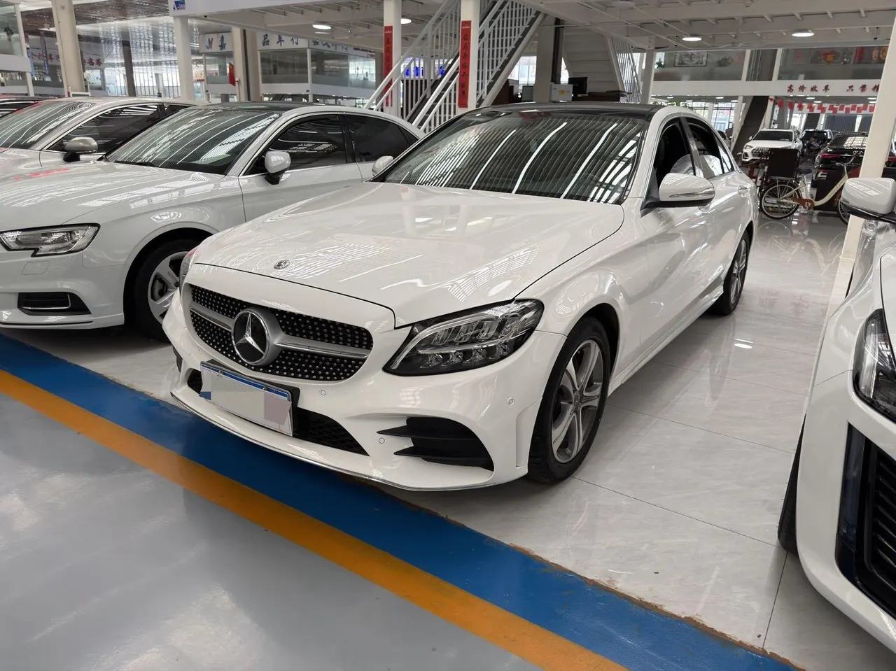 Mercedes Benz Class C 2020 C 260 L 48V 1.5T Sports Edition Automatic Gear - View 1