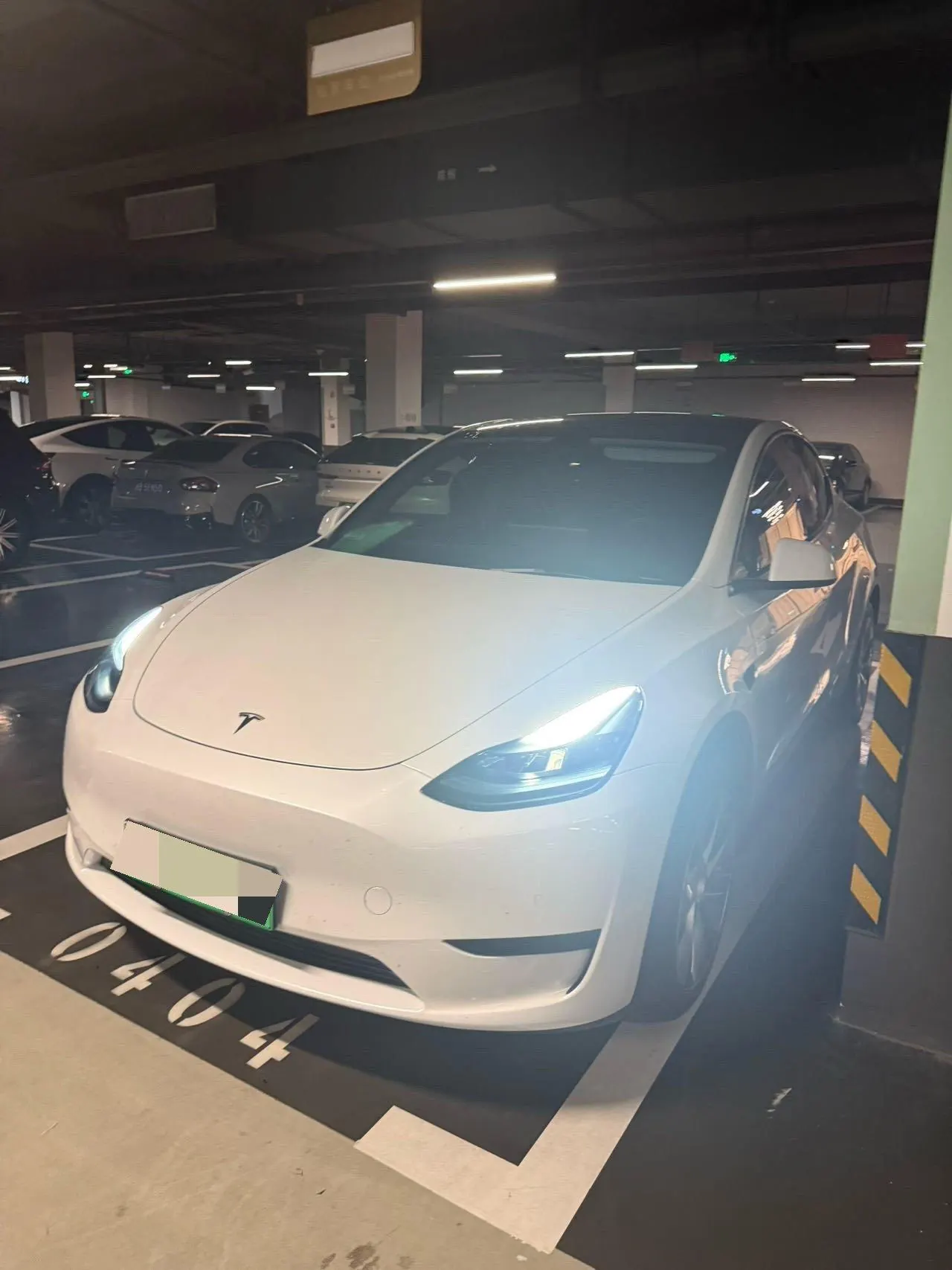Tesla 2022 Model Y rear-wheel drive version (facelift) automatic gear - View 1