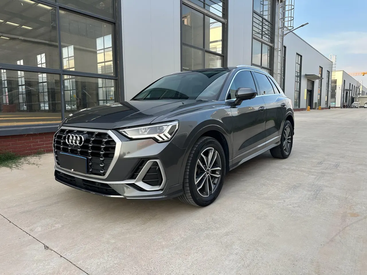 Audi 2022 Q3 1.4TFSI 35TFSI Aggressive Dynamic Automatic - View 1