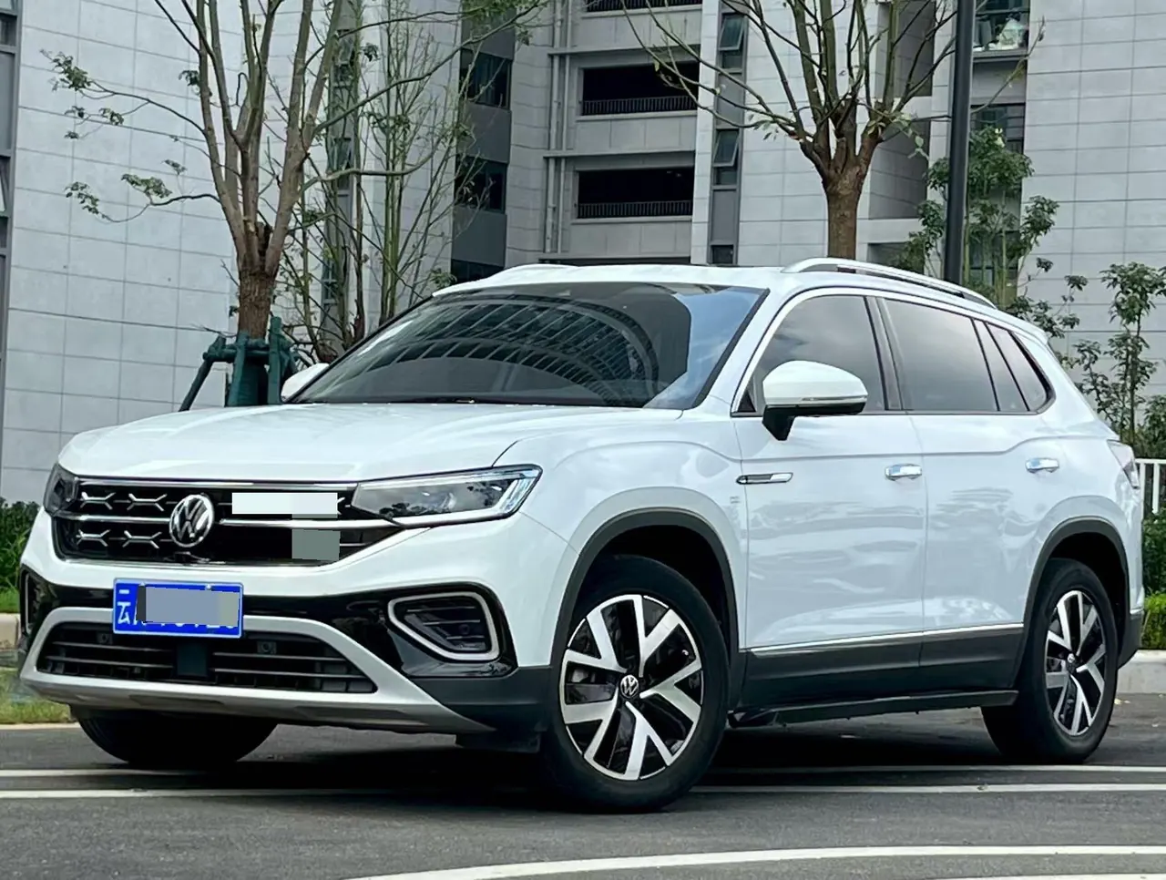 Volkswagen 2024 Tanyue 2.0TSI 330TSI Two-Drive Luxury Plus Advanced Edition Automatic Gear - View 1