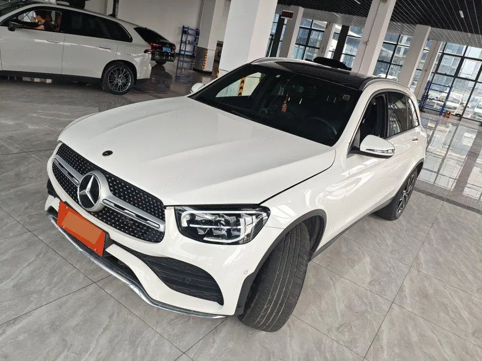 Mercedes Benz 2021 GLC 260 L 4MATIC 2.0T Luxury Automatic - View 1