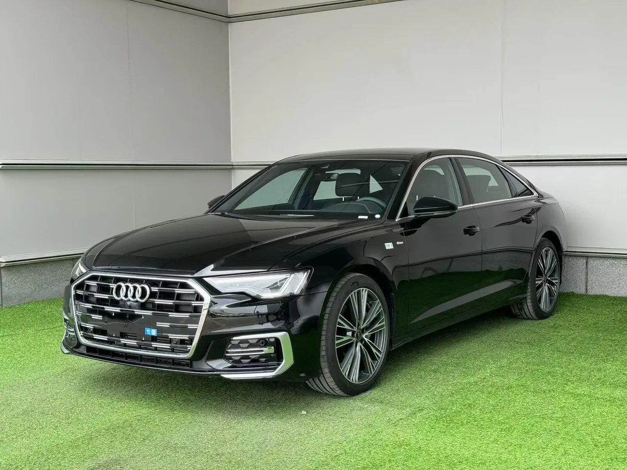 Audi 2026 A6L 2.0TFSI 45TFSI Prestige Dynamic Edition Automatic - View 1