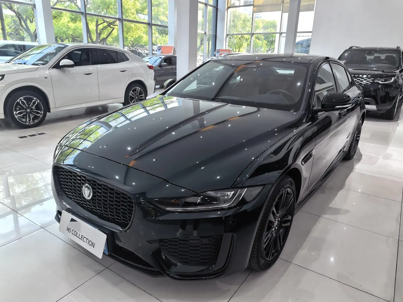 Jaguar 2025 XEL 2.0T 250PS R-DYNAMIC 90th Anniversary Collection Edition Automatic Gear - View 1
