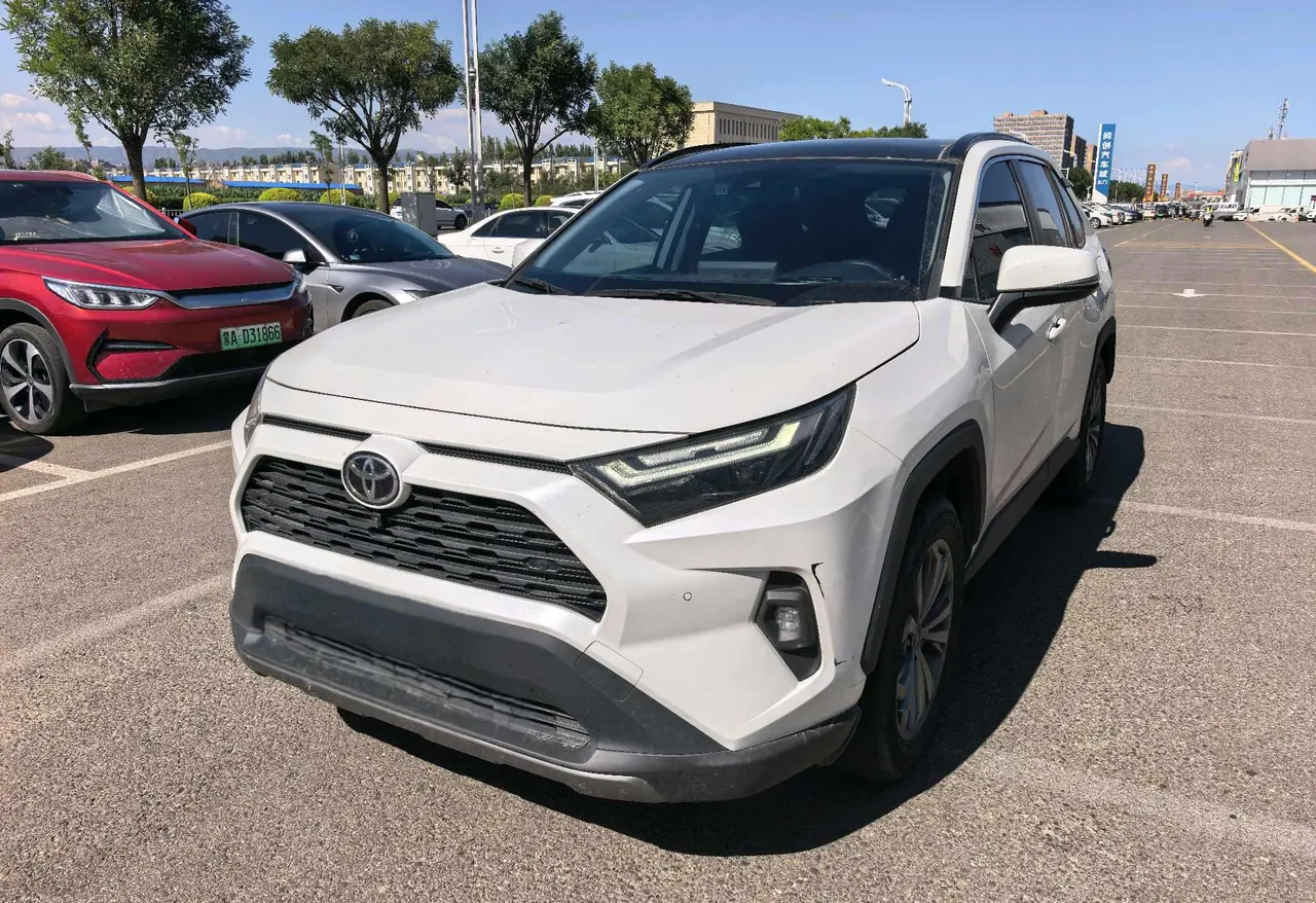 Toyota 2023 RAV4 Rongbo 2.0 Stepless Two-Drive Fashion Plus Edition Automatic Gear - View 1