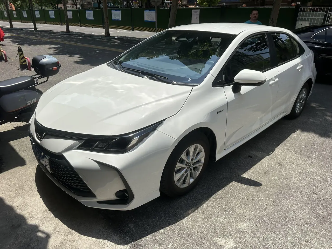 Toyota 2025 Corolla Double Engine 1.8 Stepless Intelligent Electric Hybrid Pioneer Edition Automatic Gear - View 1
