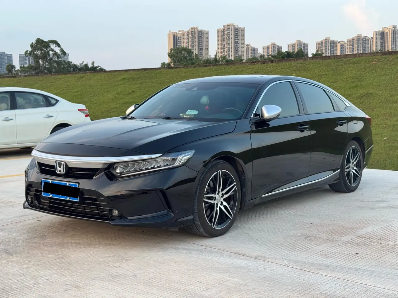 Honda 2022 INSPIRE (Yingshi Pai) Hybrid 2.0 Stepless Sharp and Jingshang Edition Automatic Gear - View 1