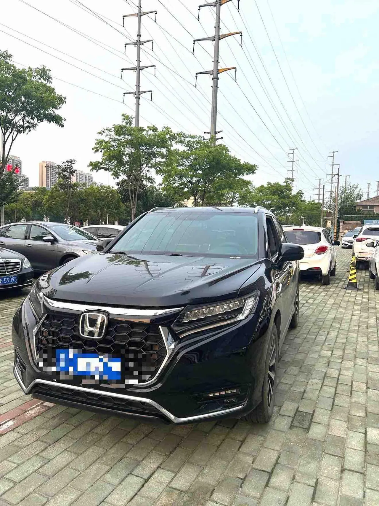Honda 2024 UR-V 2.0T 370TURBO two-drive elegant version of automatic gear - View 1