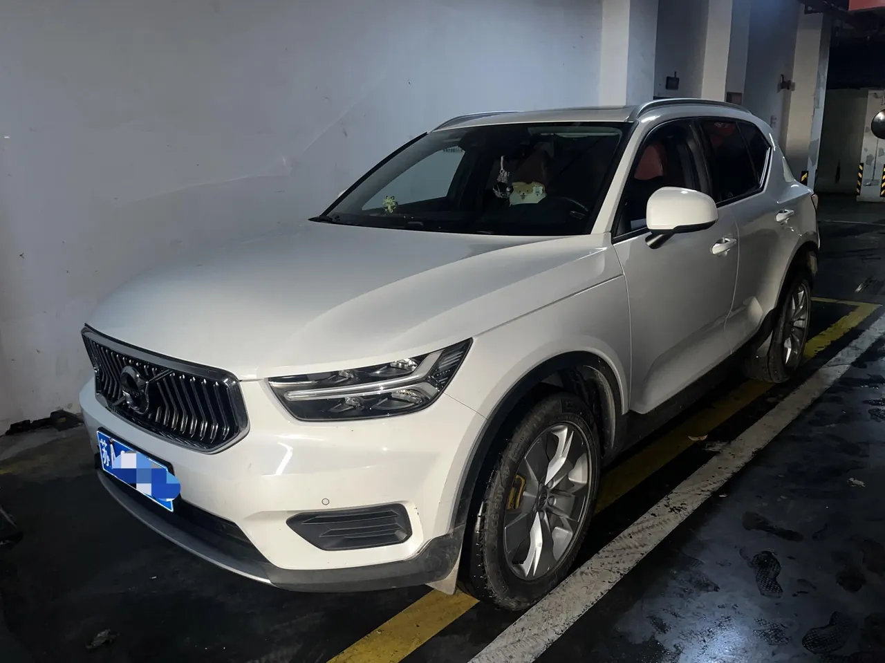 Volvo 2020 XC40 1.5T T3 Smart Fashion Edition Automatic Gear - View 1