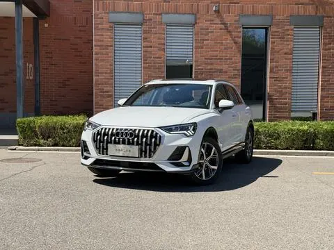 Audi Q3 2024 35 TFSI Fashion Elegant - View 1