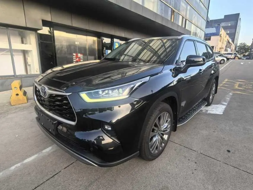 Toyota 2023 Highlander Dual Engine 2.5 Stepless Intelligent Electric Hybrid Two-Drive Premium Edition 7-seat Automatic Gear - View 1