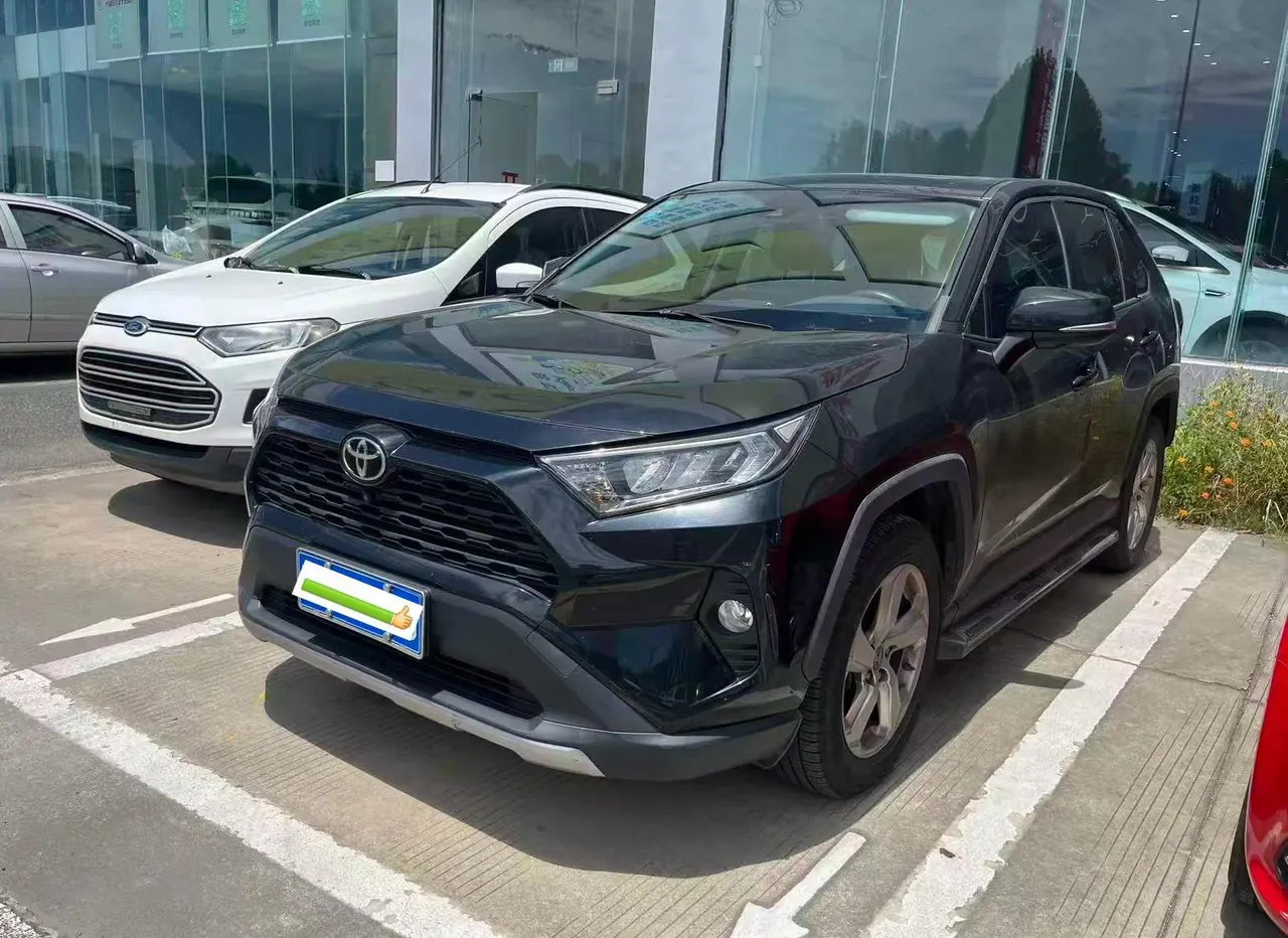 Toyota 2020 RAV4 Rongbo 2.0 Stepless Two-Drive Fashion Edition PLUS Automatic Gear - View 1