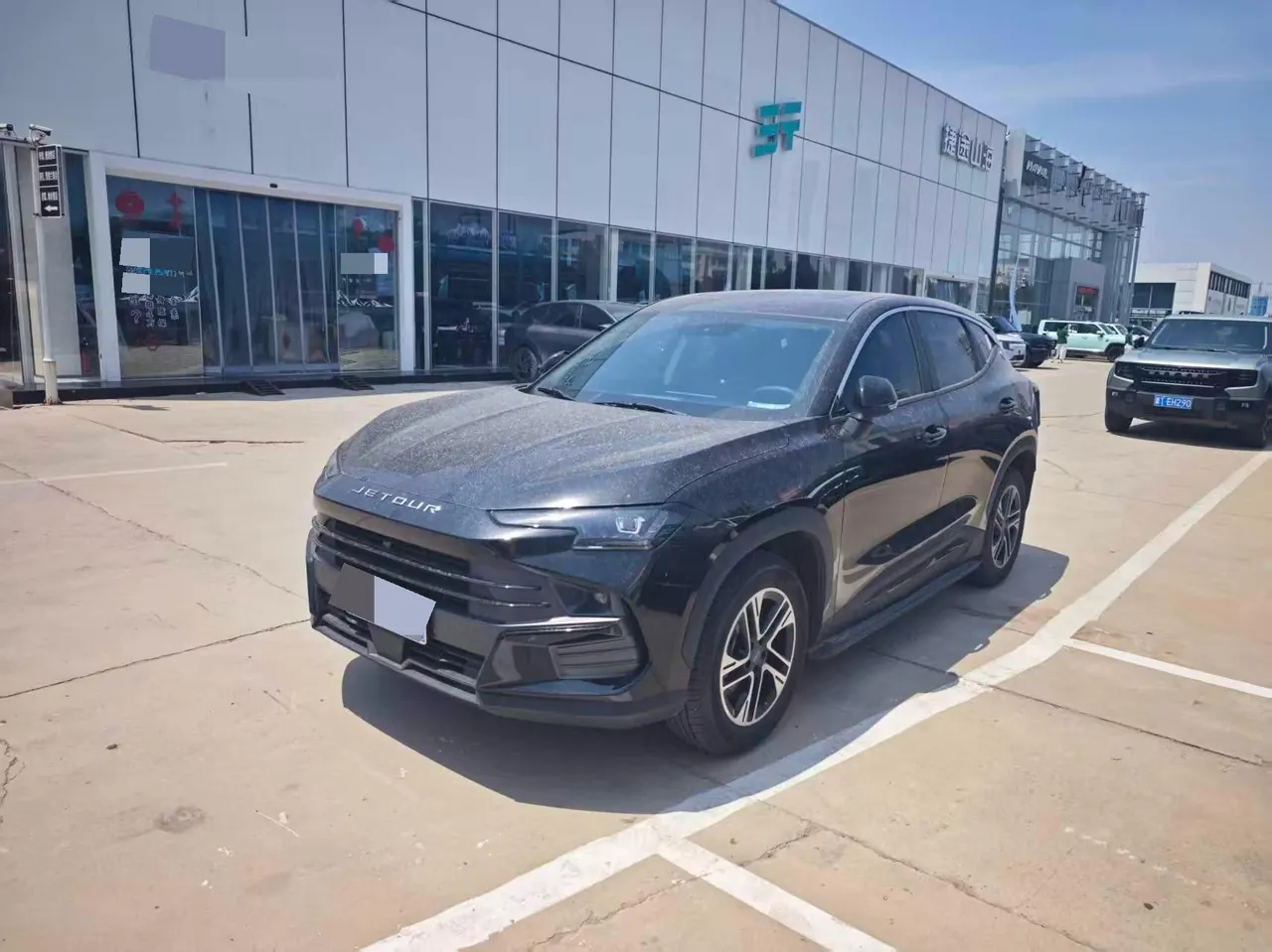 Jetour 2025 Dasheng 1.5T Deluxe Edition Automatic Gear - View 1