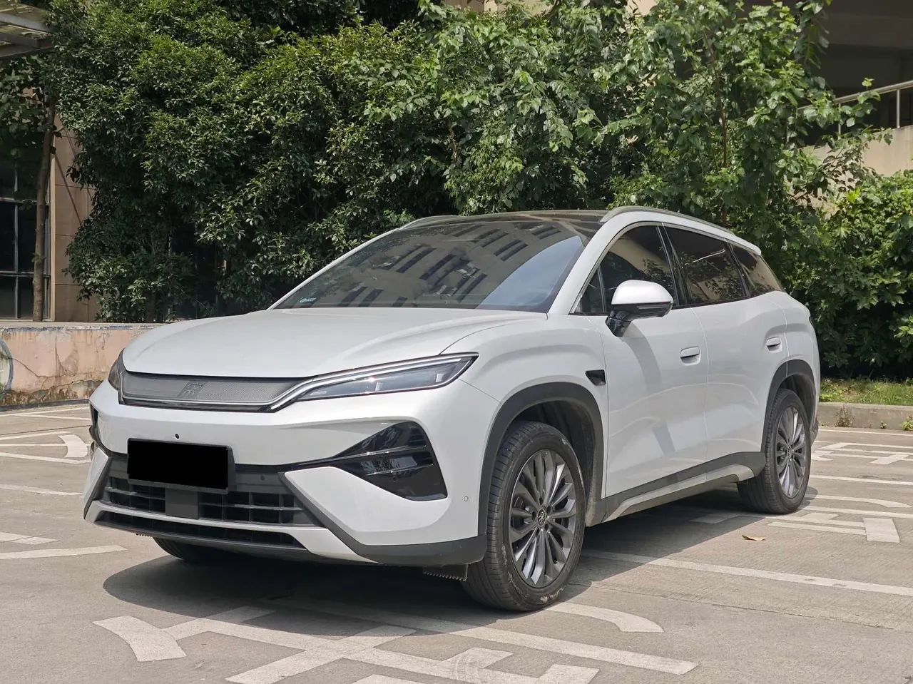 BYD 2026 Song Ultra EV 710KM Exceed Automatic Transmission - View 1