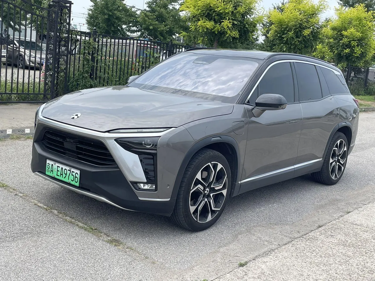 NIO 2020 ES8 Signature Edition 580KM 6-seat Automatic Gear - View 1