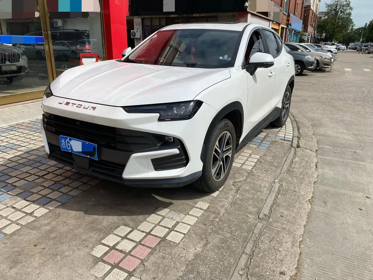 Jetour 2025 Dasheng 1.5T Deluxe Edition Automatic Gear - View 1