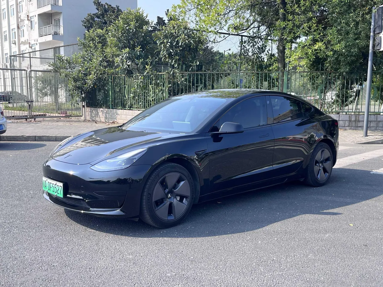 Tesla 2021 Model 3 Standard Endurance Rear Drive Upgraded Automatic Gear - View 1