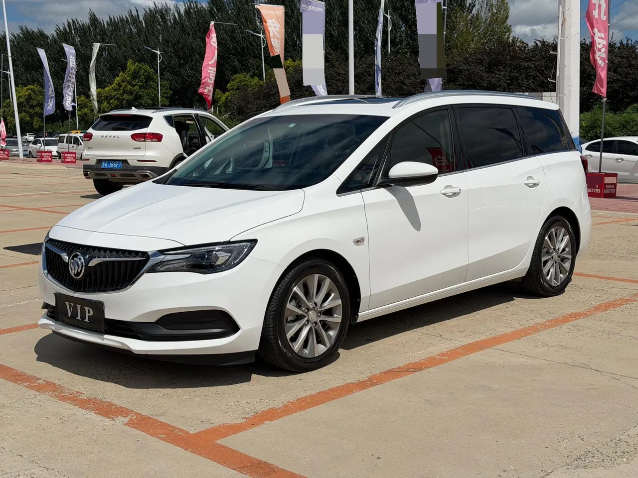 Buick 2021 GL6 48V 1.3T 323T interconnected luxury automatic gear - View 1