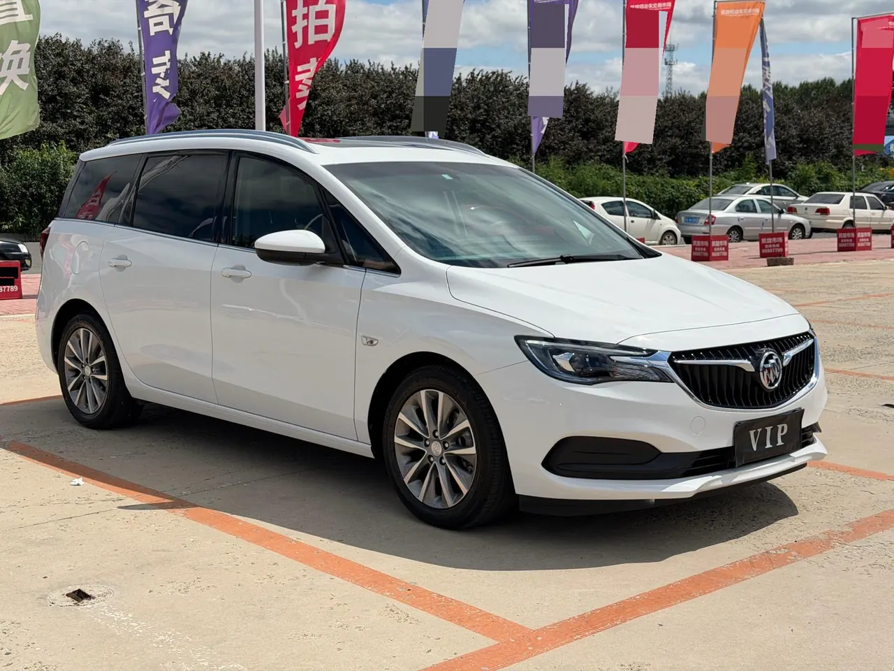 Buick 2021 GL6 48V 1.3T 323T interconnected luxury automatic gear 3