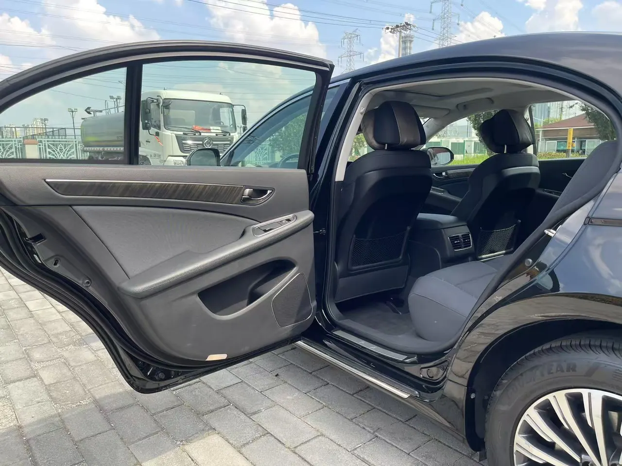 HongQi 2021 H7 1.8T 35T Comfort Edition Automatic Gear 8