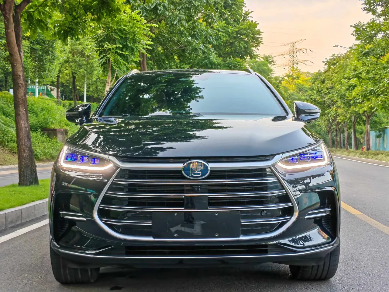 BYD Tang New Energy 2023 Tang DM-i 1.5T Stepless 112KM Champion Edition Exclusive Automatic Gear 2