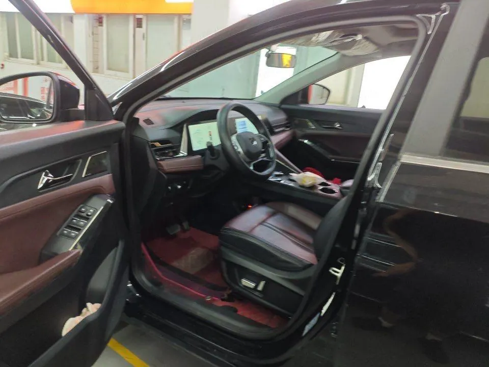 Enranger 2023 Enranger X8 PLUS 1.5TGDI Premium Edition 7-seat Automatic Gear 4