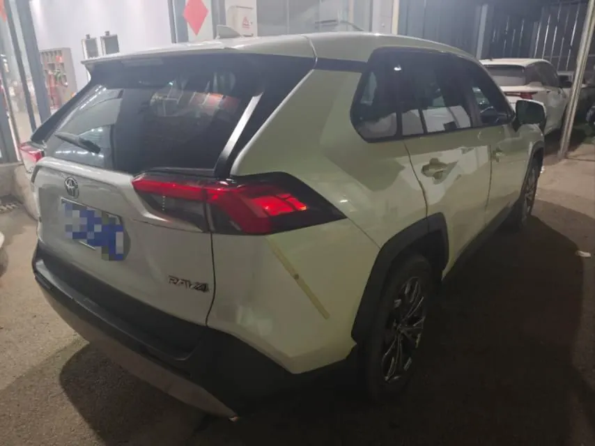 Toyota 2023 RAV4 Rongbo 2.0 Stepless Two-Drive Fashion Edition Automatic Gear 7