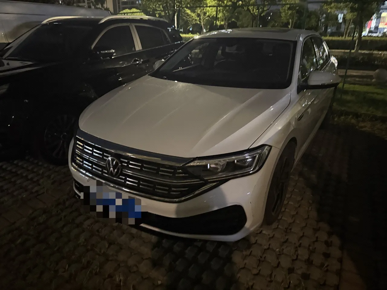 Open image lightbox: Volkswagen 2023 Sagitar 1.5TSI 300TSI Exceed Edition Automatic