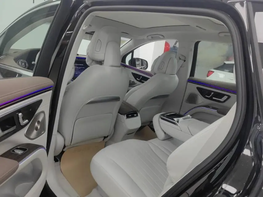 Mercedes Benz EQS SUV (Imported) 2025 EQS SUV 500 4MATIC Automatic 10
