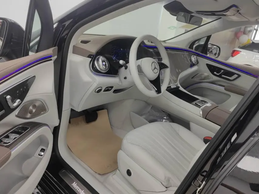 Mercedes Benz EQS SUV (Imported) 2025 EQS SUV 500 4MATIC Automatic 9