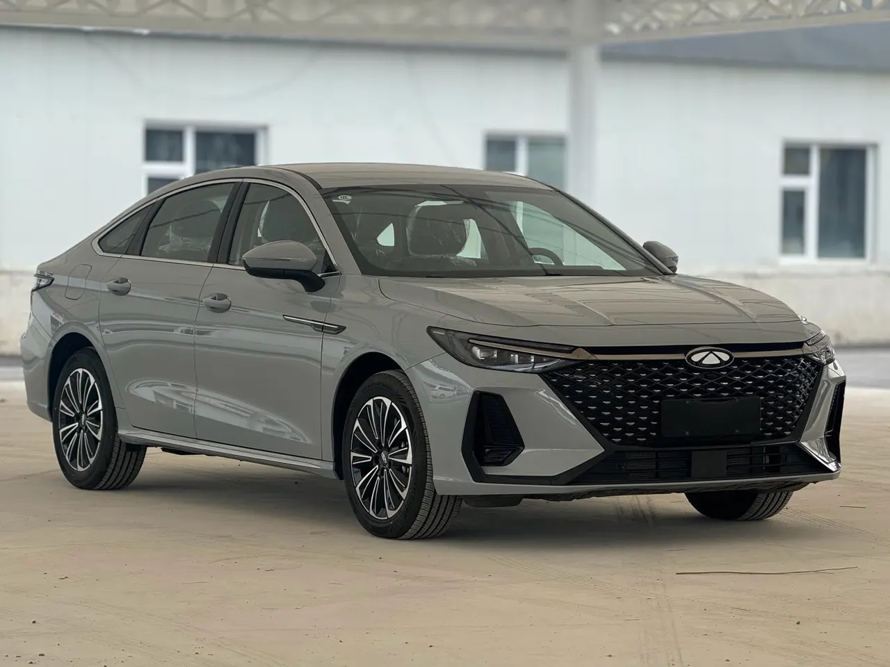 Chery 2024 Fengyun A8 1.5T 127 Wind-by-Wind Edition Automatic Gear 3
