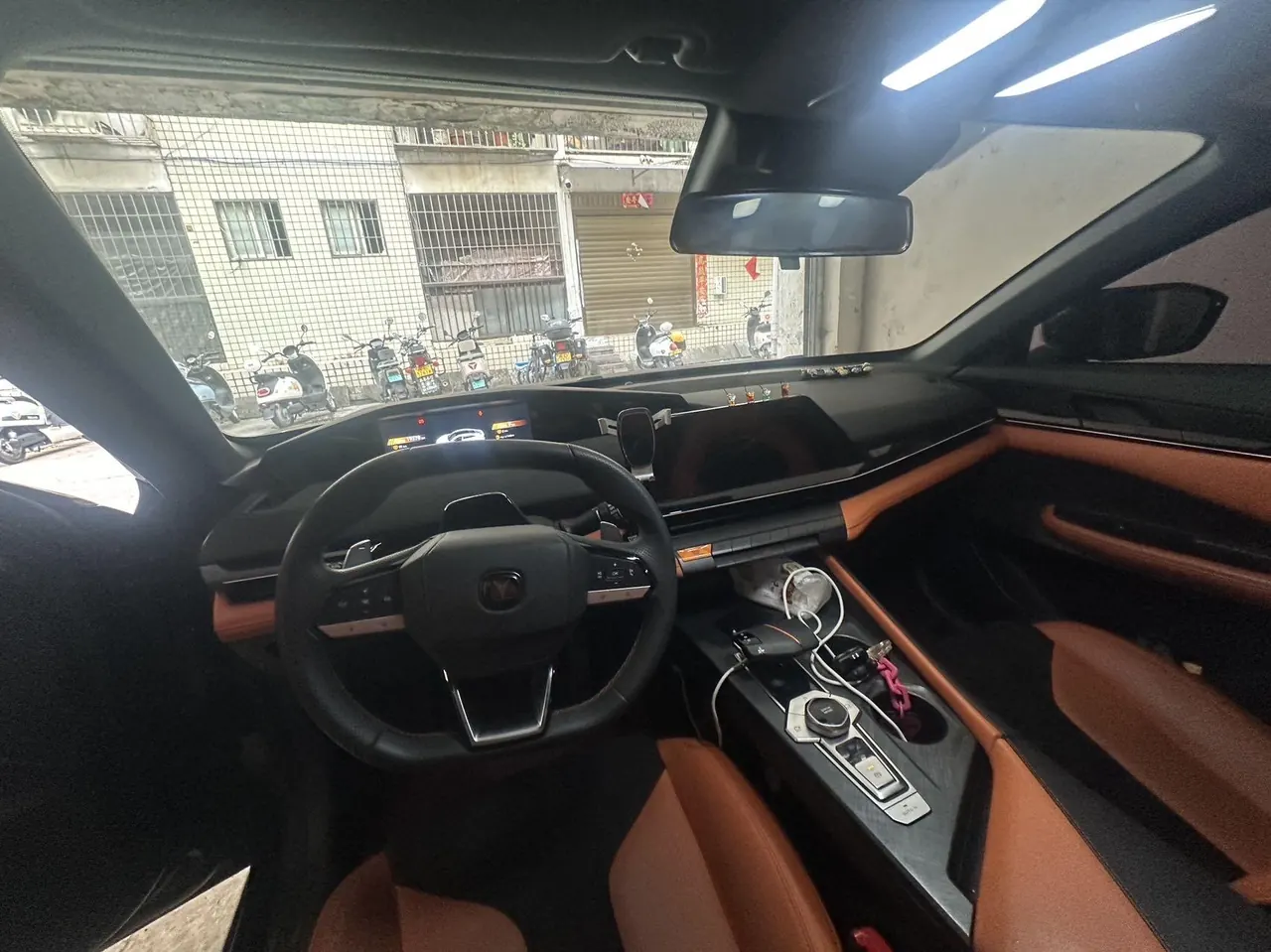 ChangAn 2023 UNI-V 1.5T Sports Edition Automatic 3