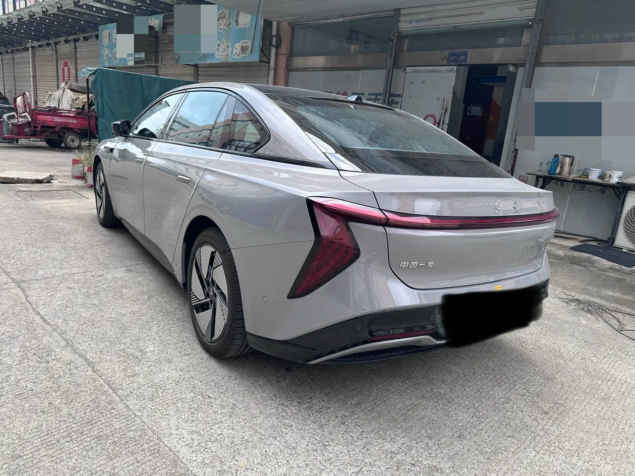 HongQi 2025 EH 7 640 4-wheel drive intelligent automatic gear 6