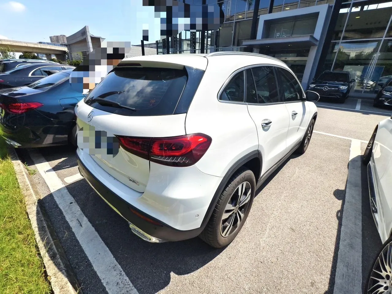 Mercedes Benz 2020 GLA 200 1.3T automatic gear 2