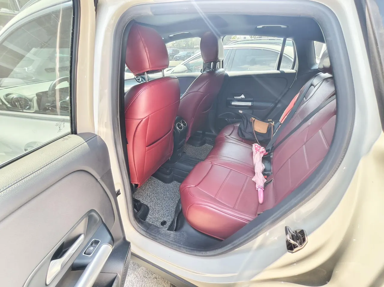 Mercedes Benz 2020 GLA 200 1.3T automatic gear 5