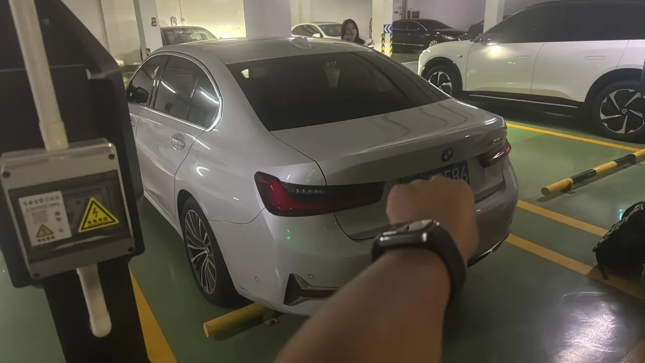BMW 3 Series 2020 325Li 2.0T First Edition Automatic Gear 4