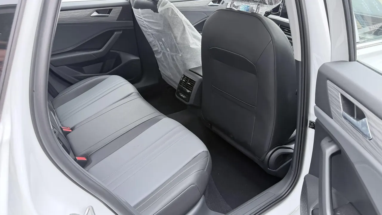 Volkswagen 2026 Sagittarius 1.5TSI 300TSI 30 million Selected Exceed Automatic Gear 3