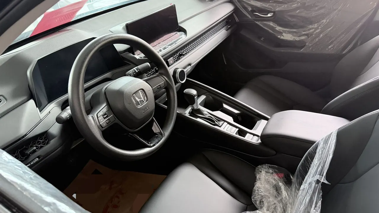 Honda 2026 11th Generation Accord 1.5T Stepless 260TURBO Sports Series Comfort Edition Automatic Gear 2