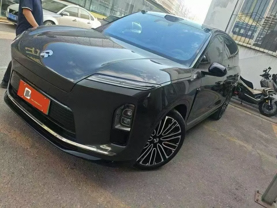 Open image lightbox: NIO 2026 ES8 6‑Seater Executive Signature Edition Automatic Transmission